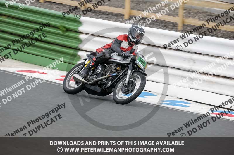 Vintage motorcycle club;eventdigitalimages;mallory park;mallory park trackday photographs;no limits trackdays;peter wileman photography;trackday digital images;trackday photos;vmcc festival 1000 bikes photographs